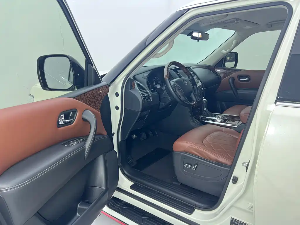 Nissan Patrol — фото 11
