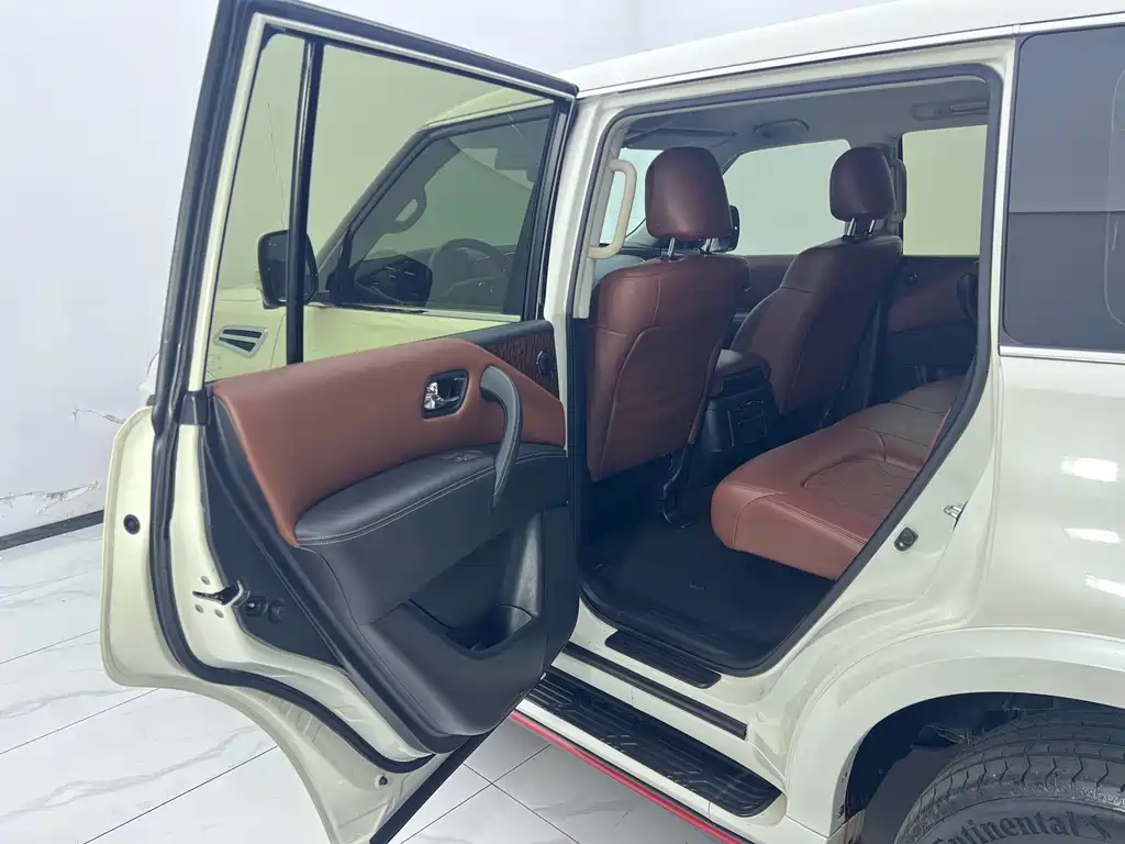 Nissan Patrol — фото 32