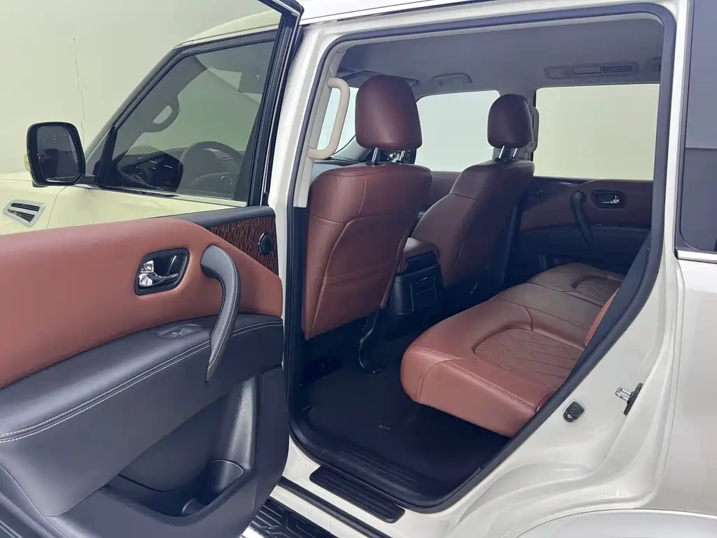Nissan Patrol — фото 36