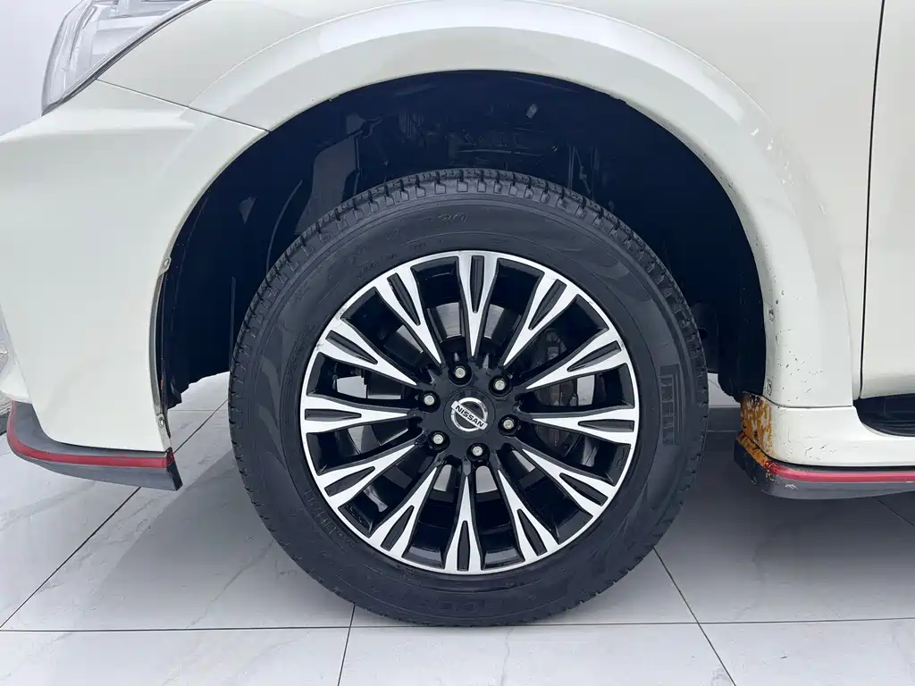 Nissan Patrol — фото 37
