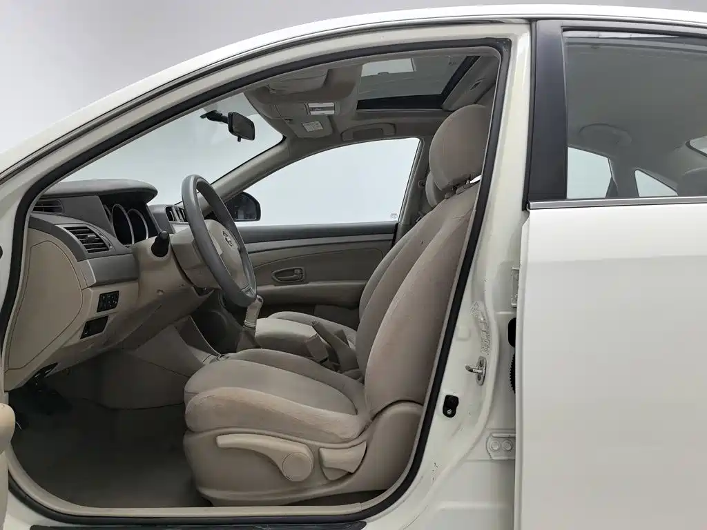 Nissan Sylphy — фото 10