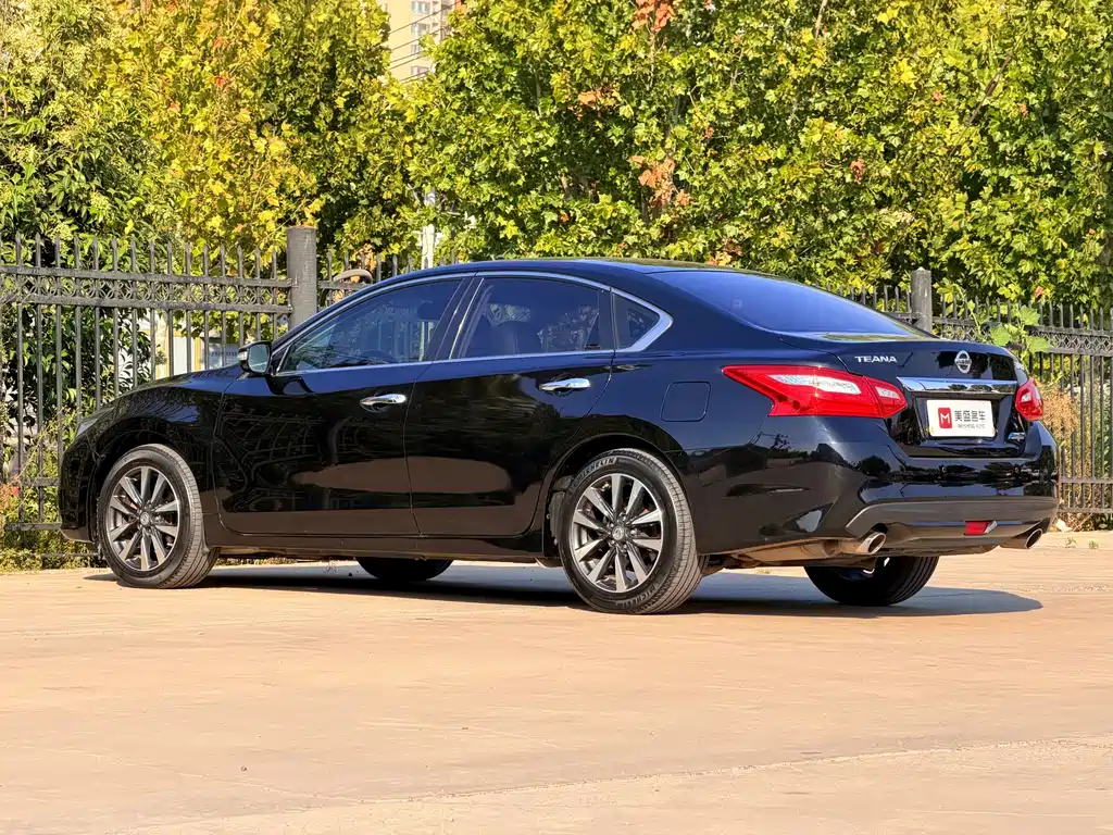 Nissan Teana — фото 4