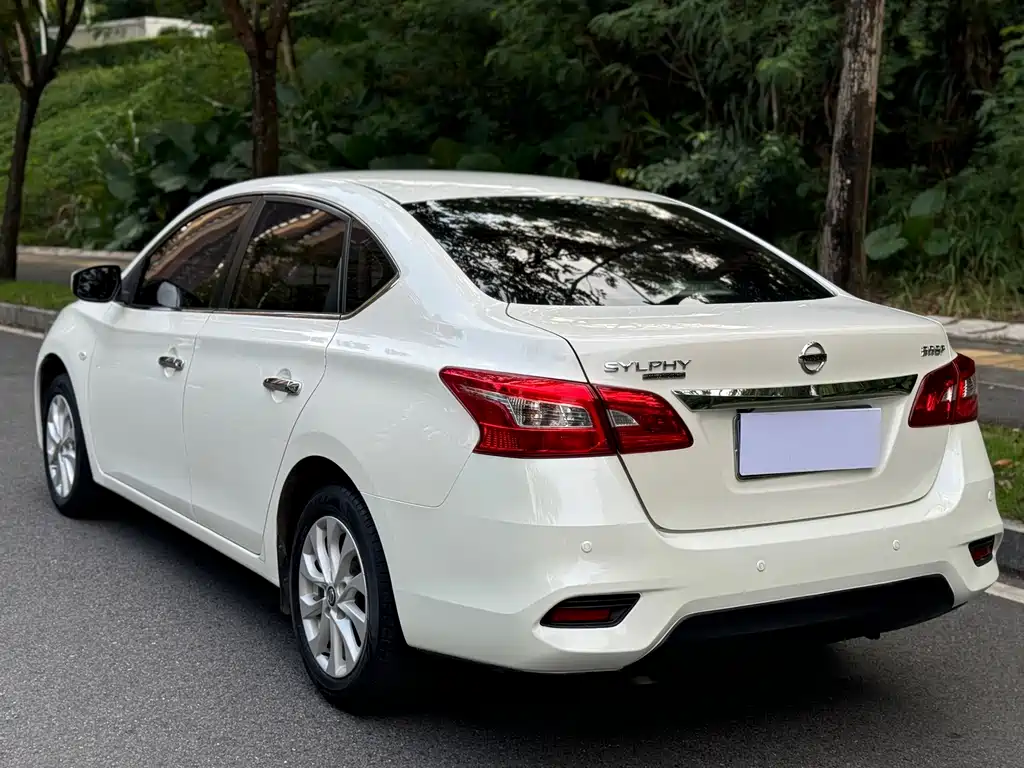 Nissan Sylphy — фото 4