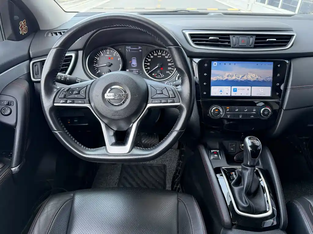 Nissan Qashqai — фото 9
