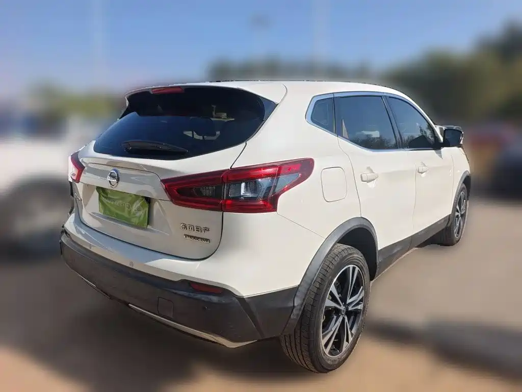 Nissan Qashqai — фото 6