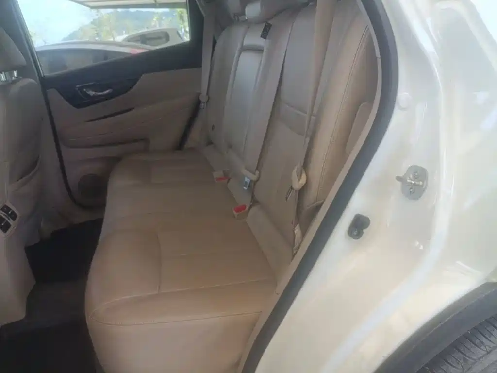 Nissan X-Trail — фото 13