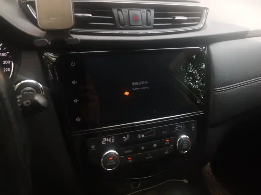 Nissan X-Trail — фото 13