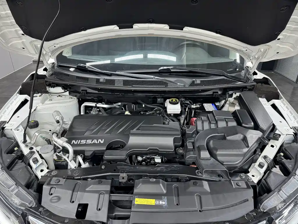 Nissan Qashqai — фото 17