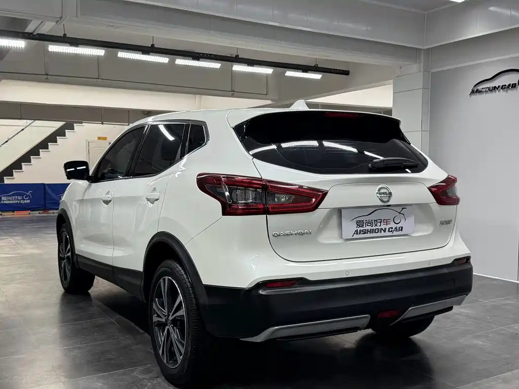 Nissan Qashqai — фото 5