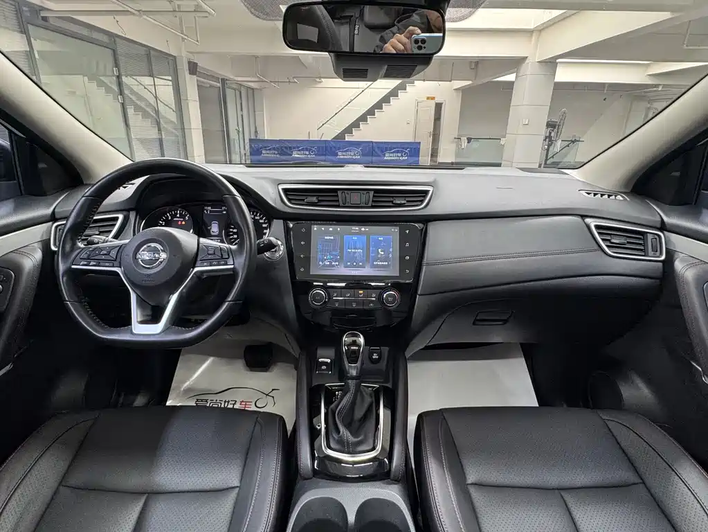 Nissan Qashqai — фото 9