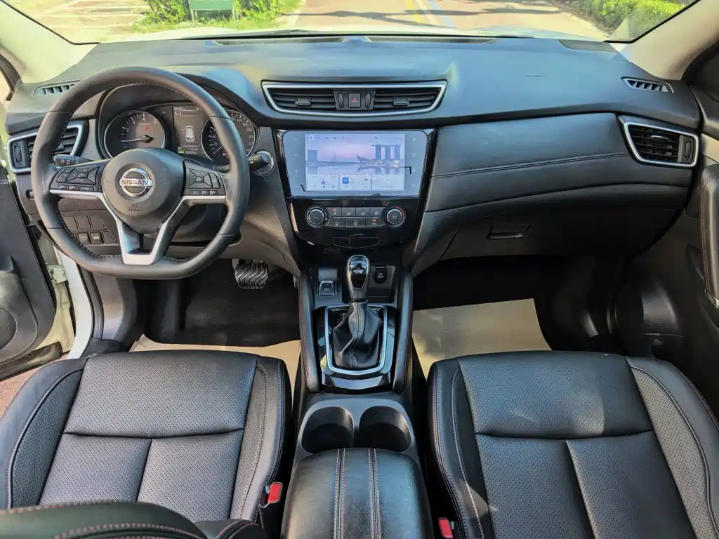 Nissan Qashqai — фото 8