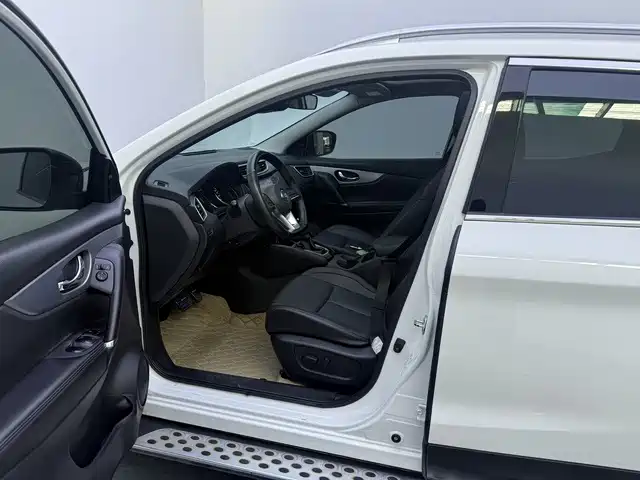 Nissan Qashqai — фото 14