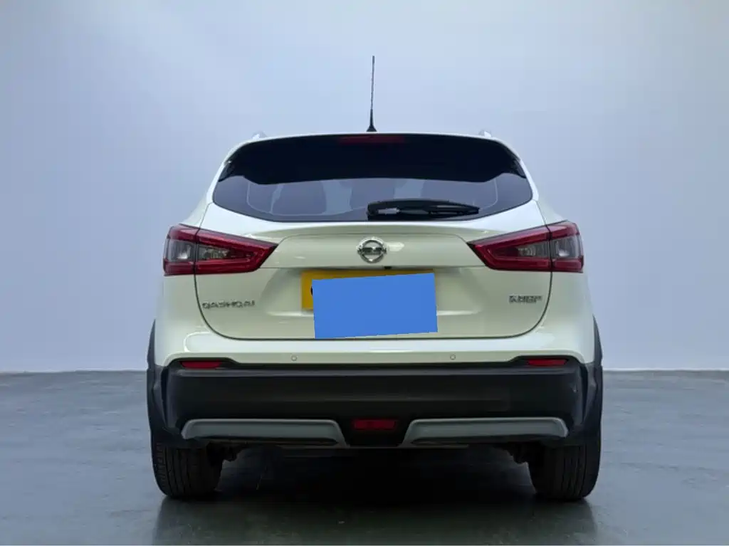 Nissan Qashqai — фото 4