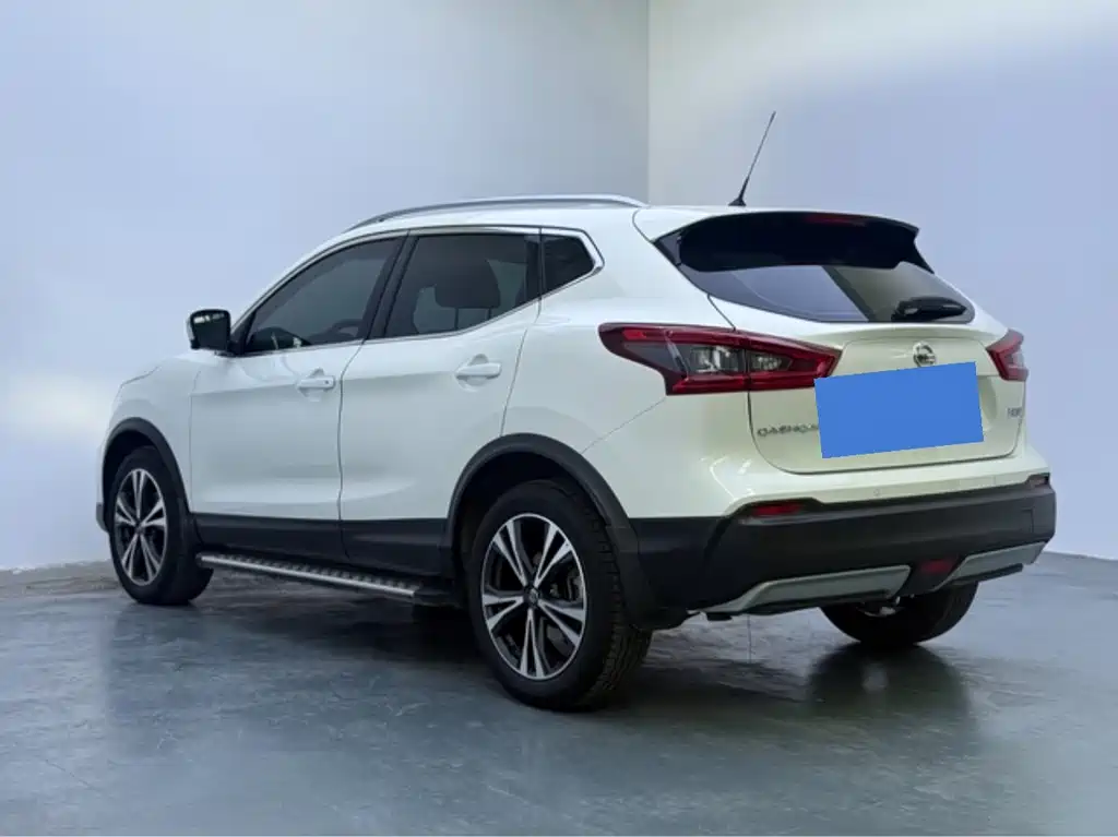 Nissan Qashqai — фото 5