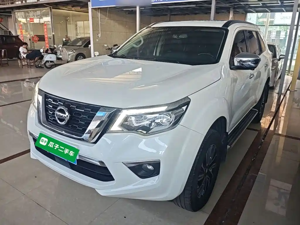 Nissan Terra — фото 2