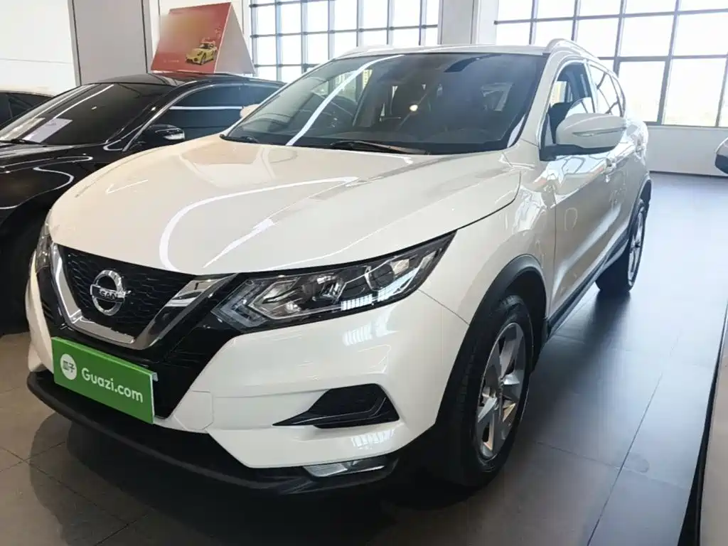 Nissan Qashqai — фото 2
