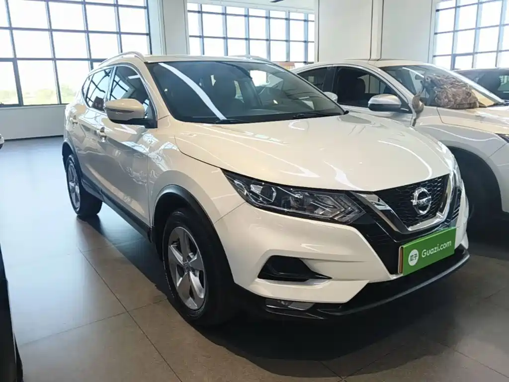 Nissan Qashqai — фото 4
