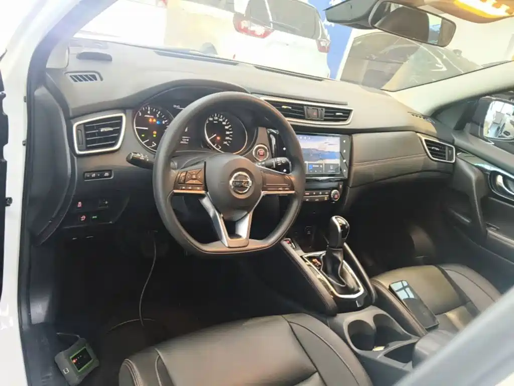 Nissan Qashqai — фото 10
