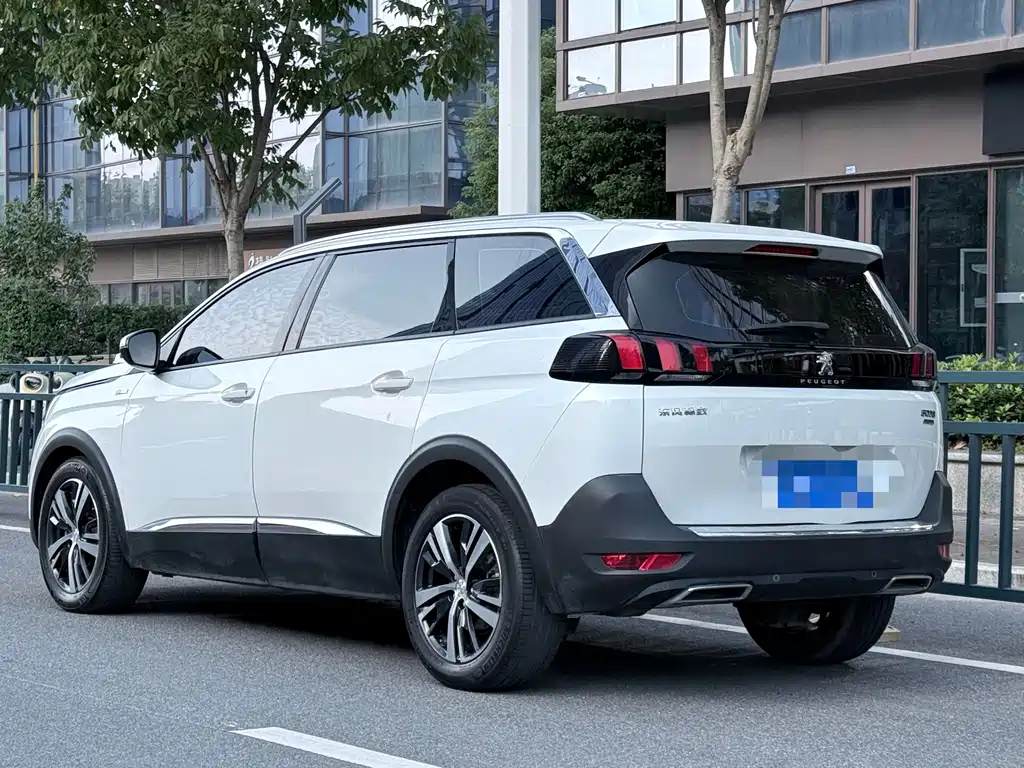 Peugeot 5008 — фото 3