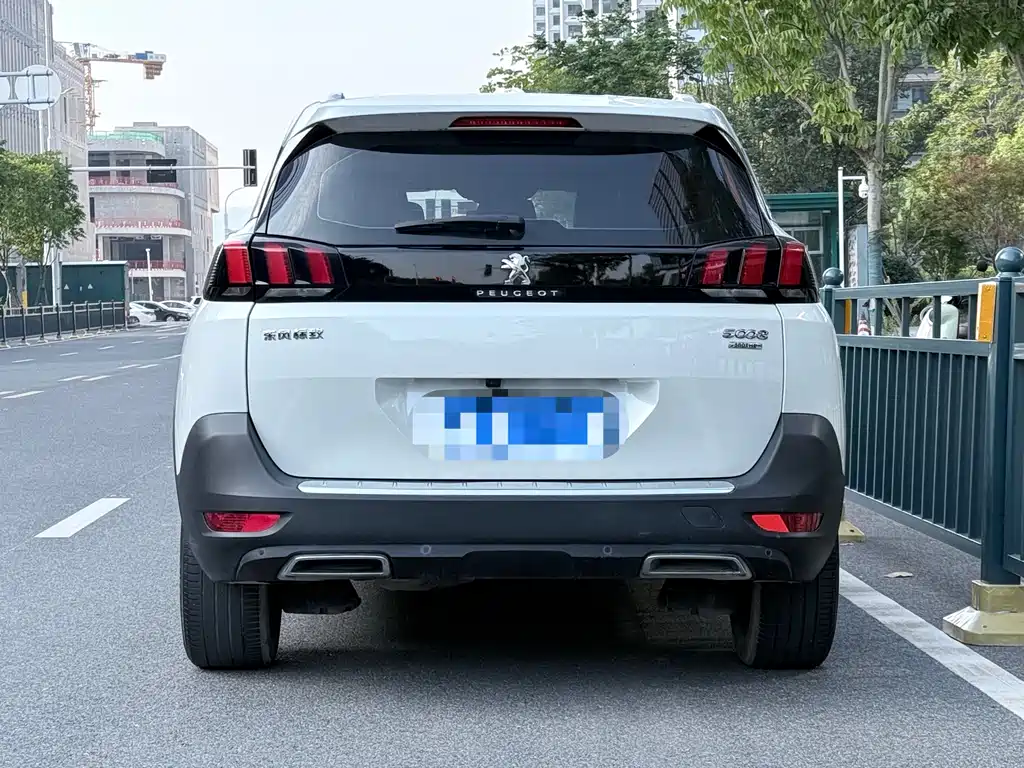 Peugeot 5008 — фото 4
