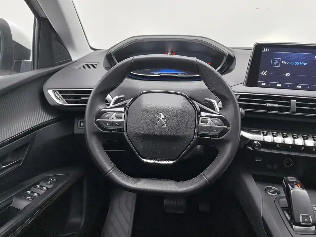 Peugeot 4008 — фото 11