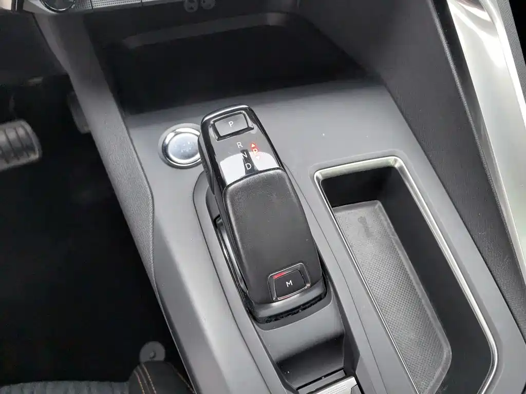 Peugeot 4008 — фото 13