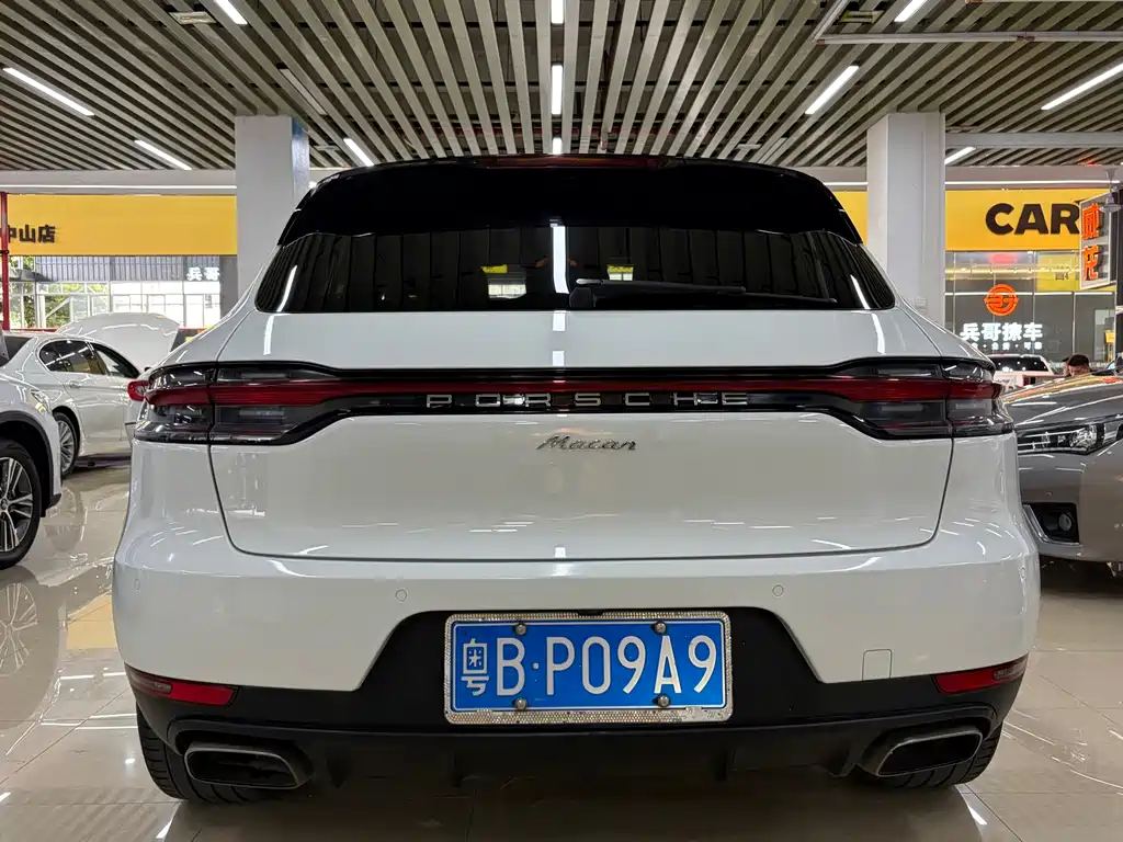 Porsche Macan — фото 7