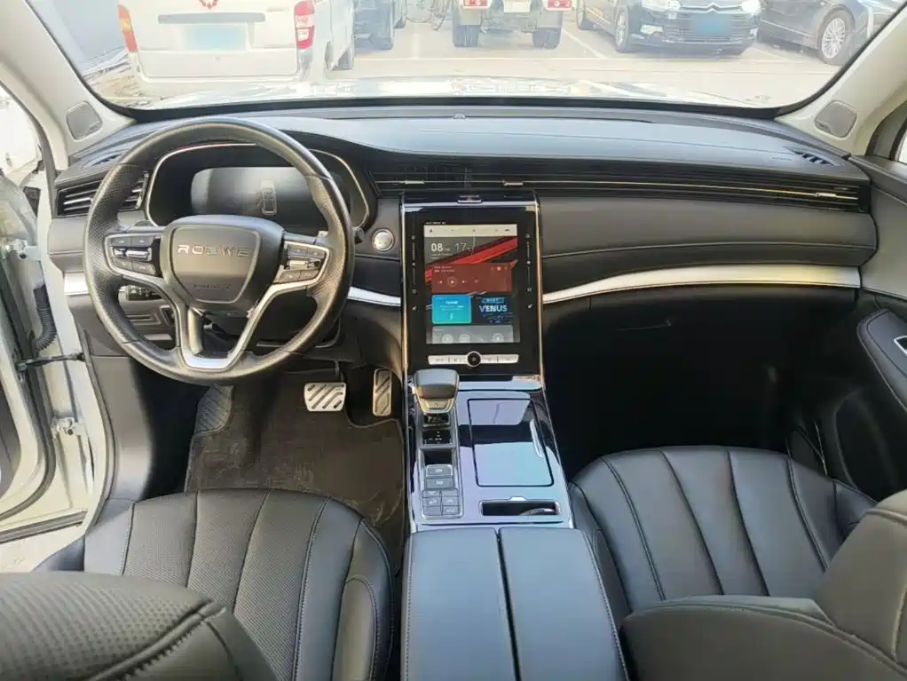 Roewe RX5 MAX — фото 10