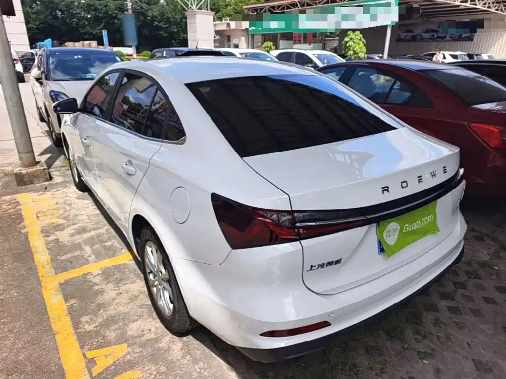 Roewe i5 — фото 5