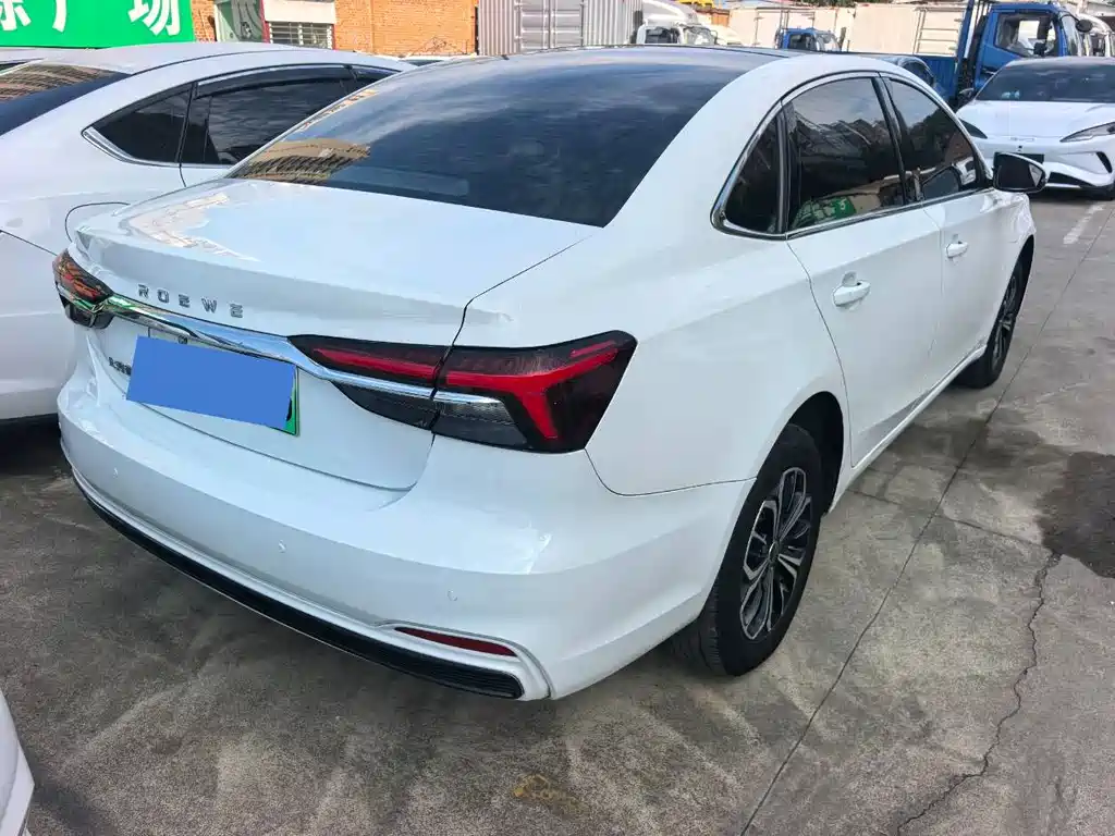 Roewe i6 MAX New Energy — фото 4
