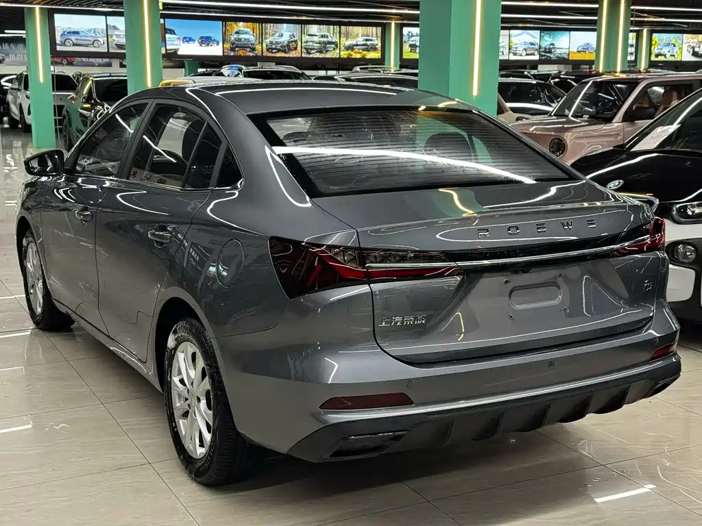 Roewe i5 — фото 8