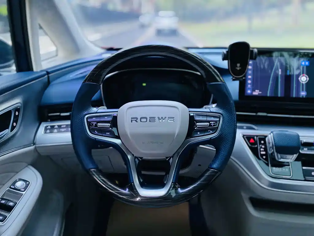 Roewe iMAX8 — фото 6