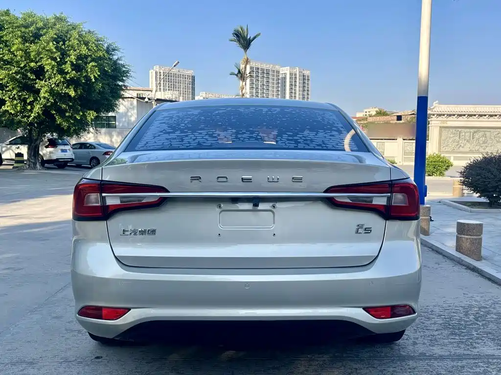 Roewe i5 — фото 6