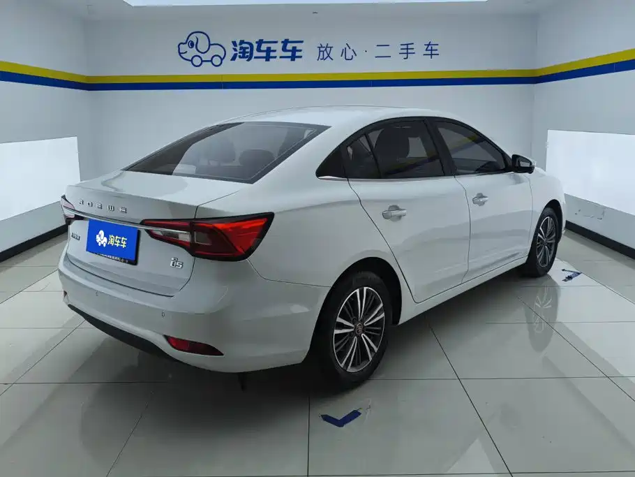 Roewe i5 — фото 3