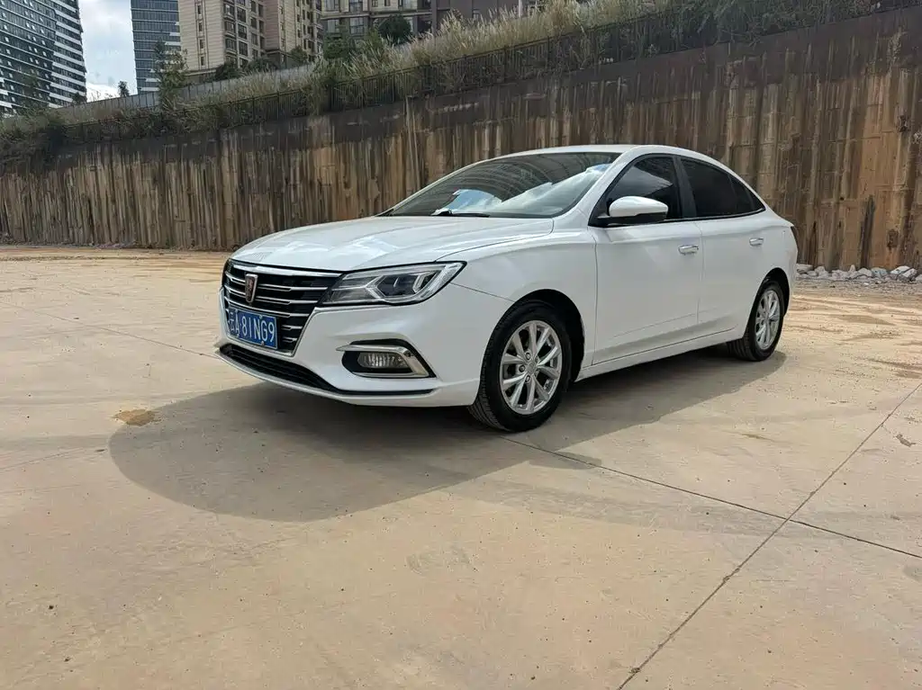 Roewe i5 — фото 3
