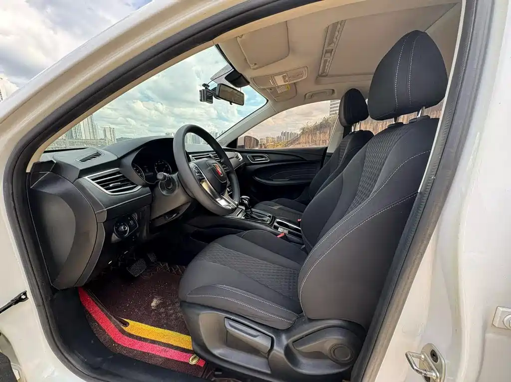 Roewe i5 — фото 6