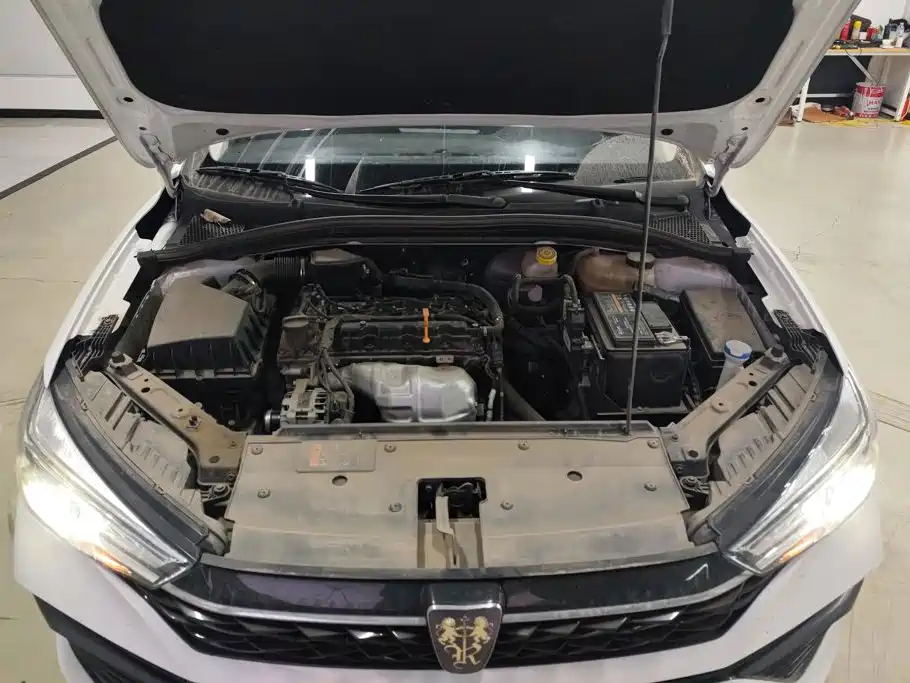 Roewe i5 — фото 10