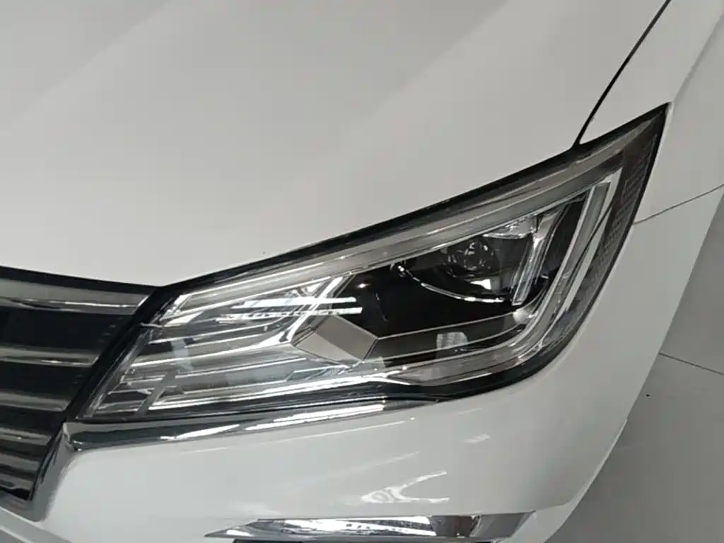 Roewe i5 — фото 24