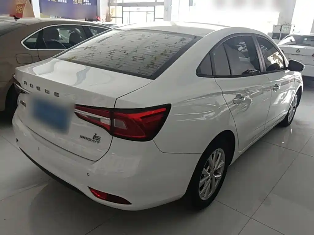 Roewe i5 — фото 7