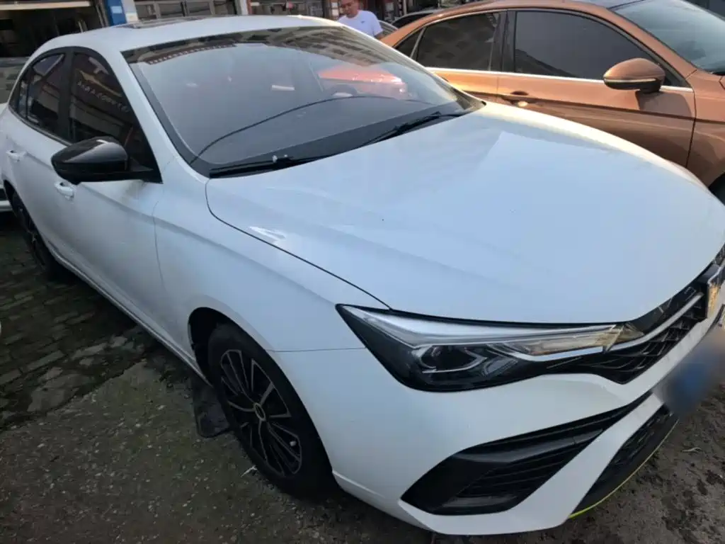 Roewe i5 — фото 4