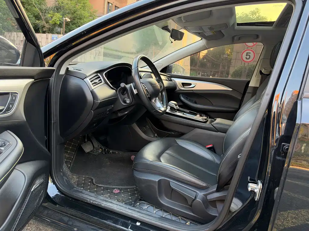Roewe i6 MAX — фото 3