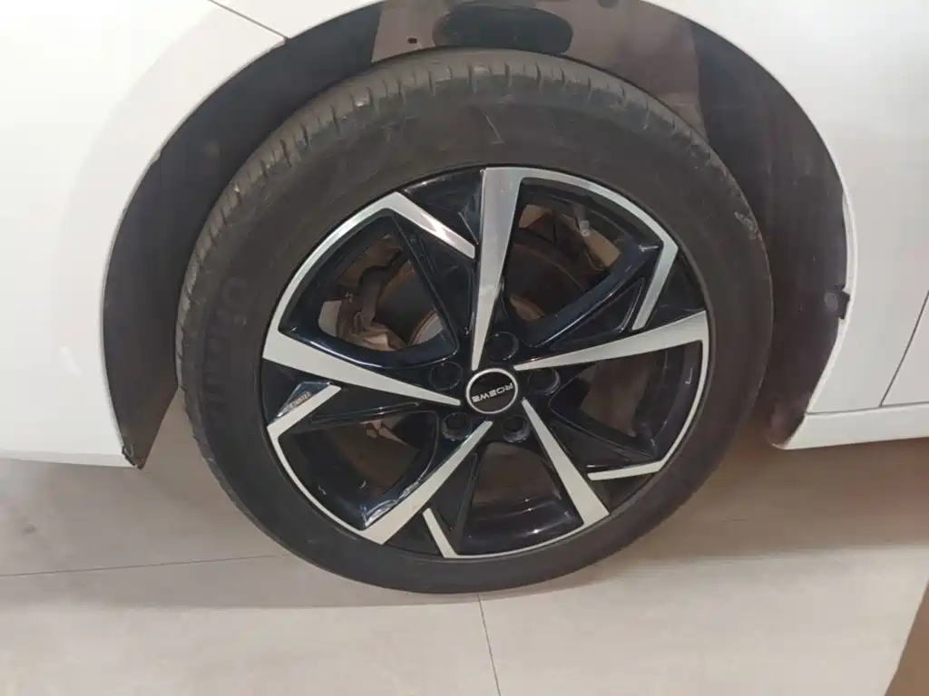 Roewe i5 — фото 23