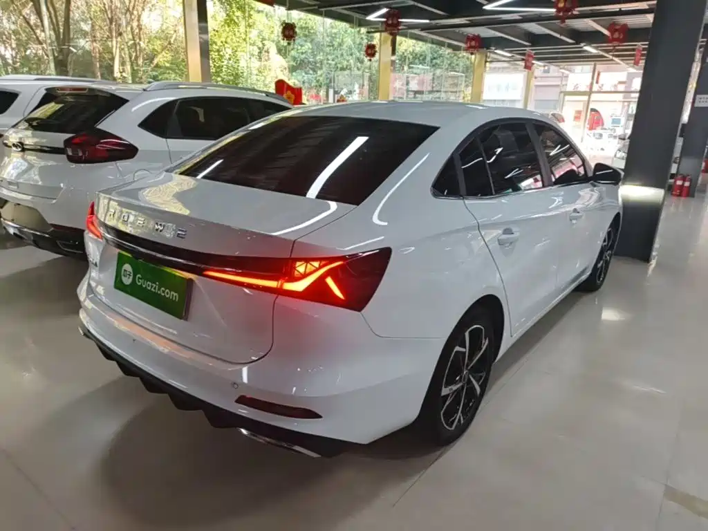 Roewe i5 — фото 7