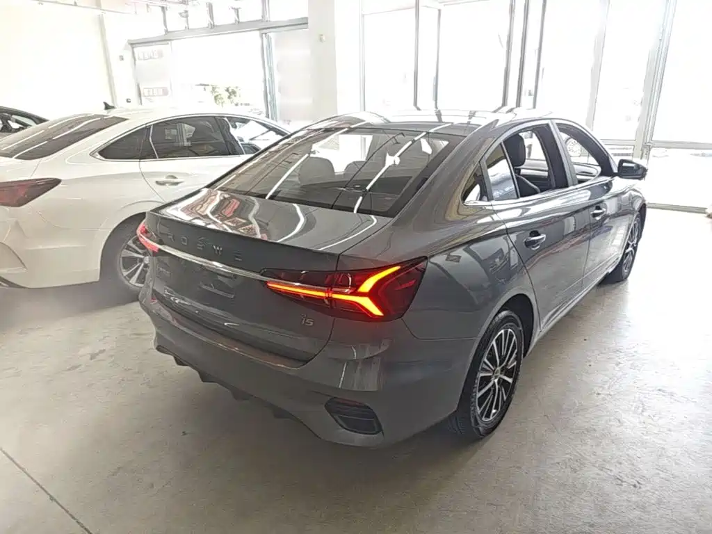 Roewe i5 — фото 7
