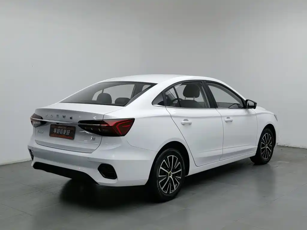 Roewe i5 — фото 2