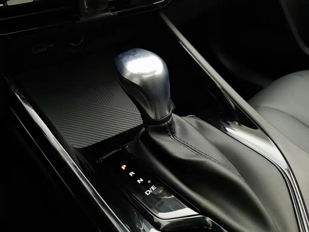 Roewe i5 — фото 13