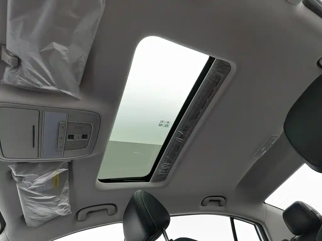 Roewe i5 — фото 14