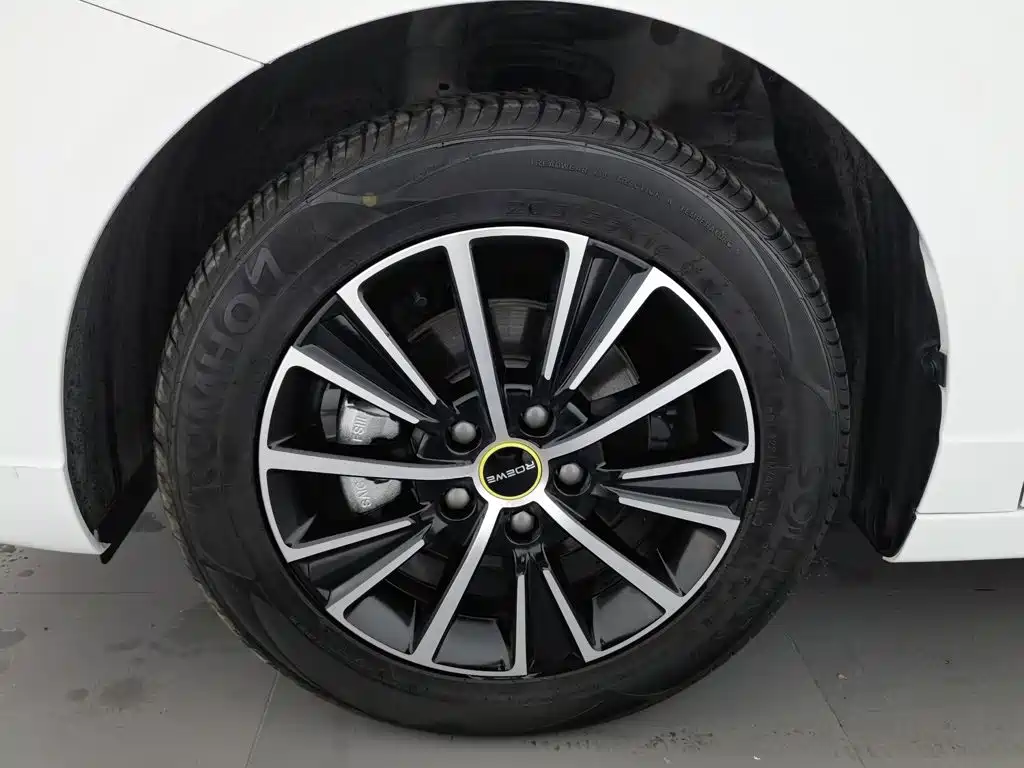Roewe i5 — фото 17