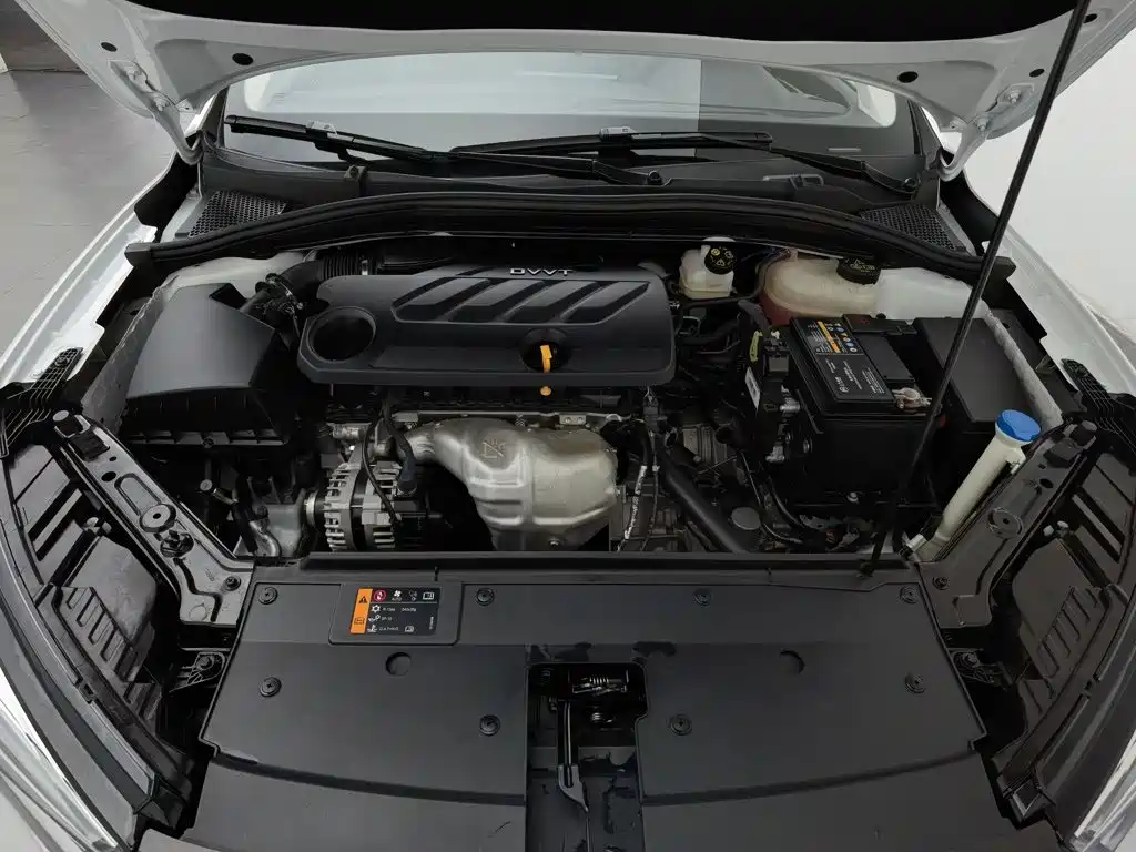 Roewe i5 — фото 6