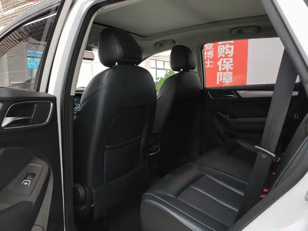 Roewe RX5 — фото 17